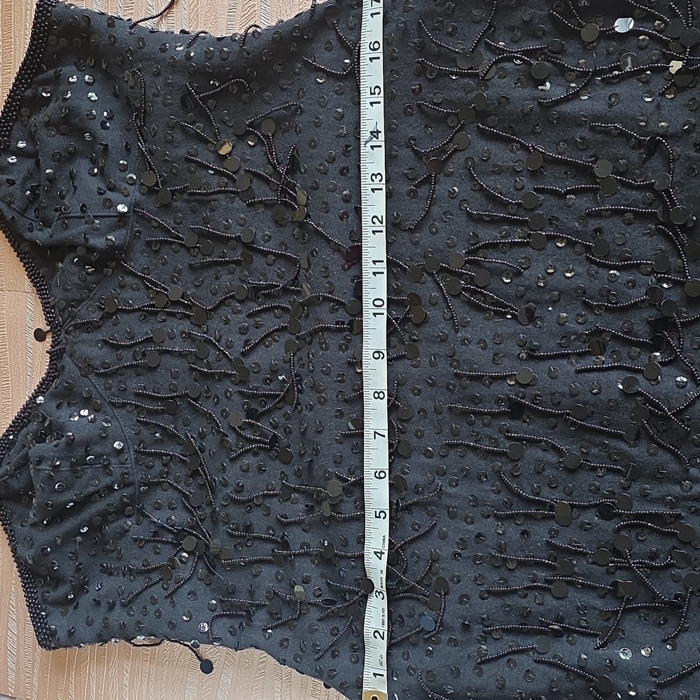 Elegant Black Sequin Midi Dress - Picture 12 of 12